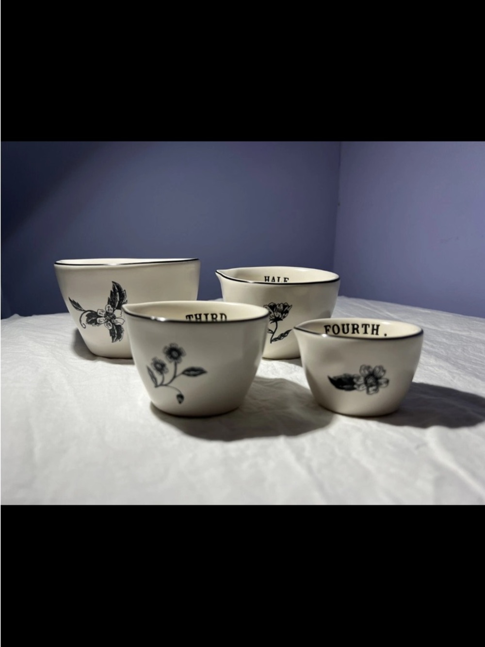 Rae Dunn Artisan Flower Measuring Cups